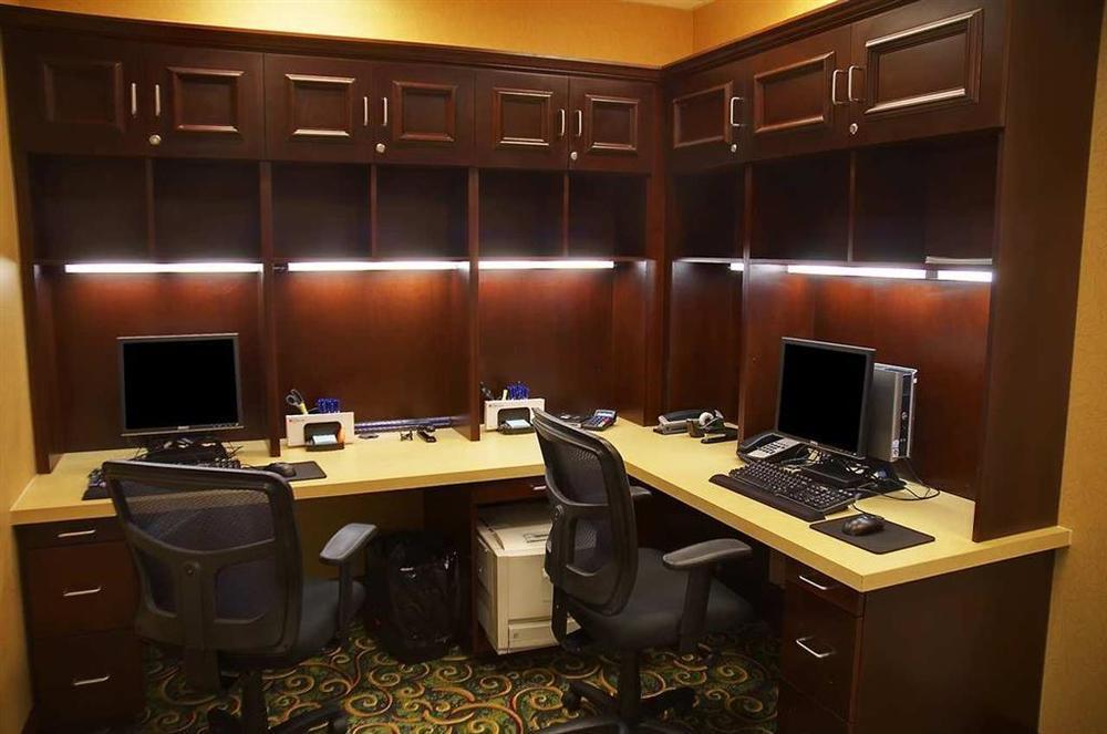 Hilton Garden Inn Fontana Kinh doanh bức ảnh