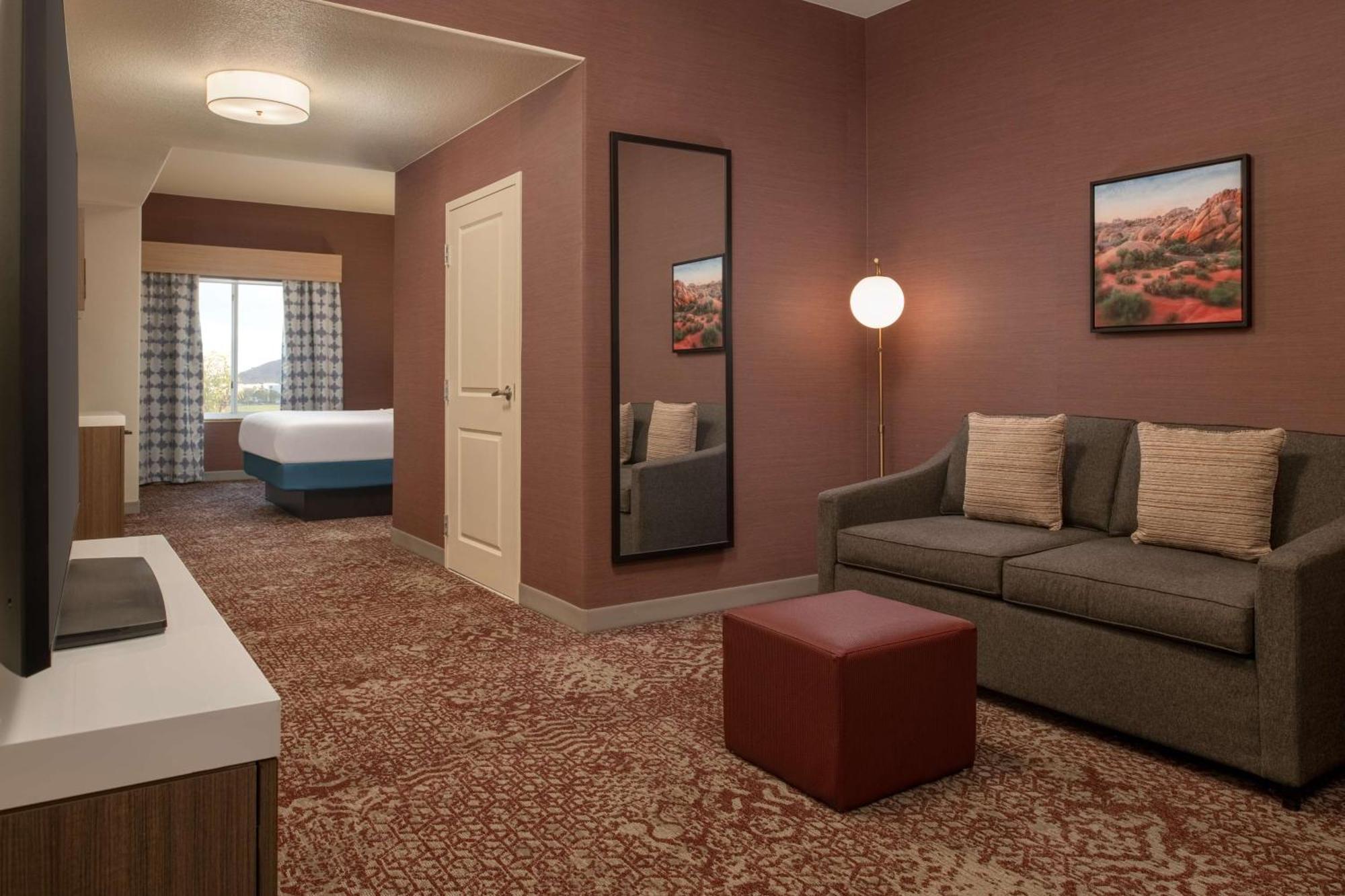 Hilton Garden Inn Fontana Ngoại thất bức ảnh